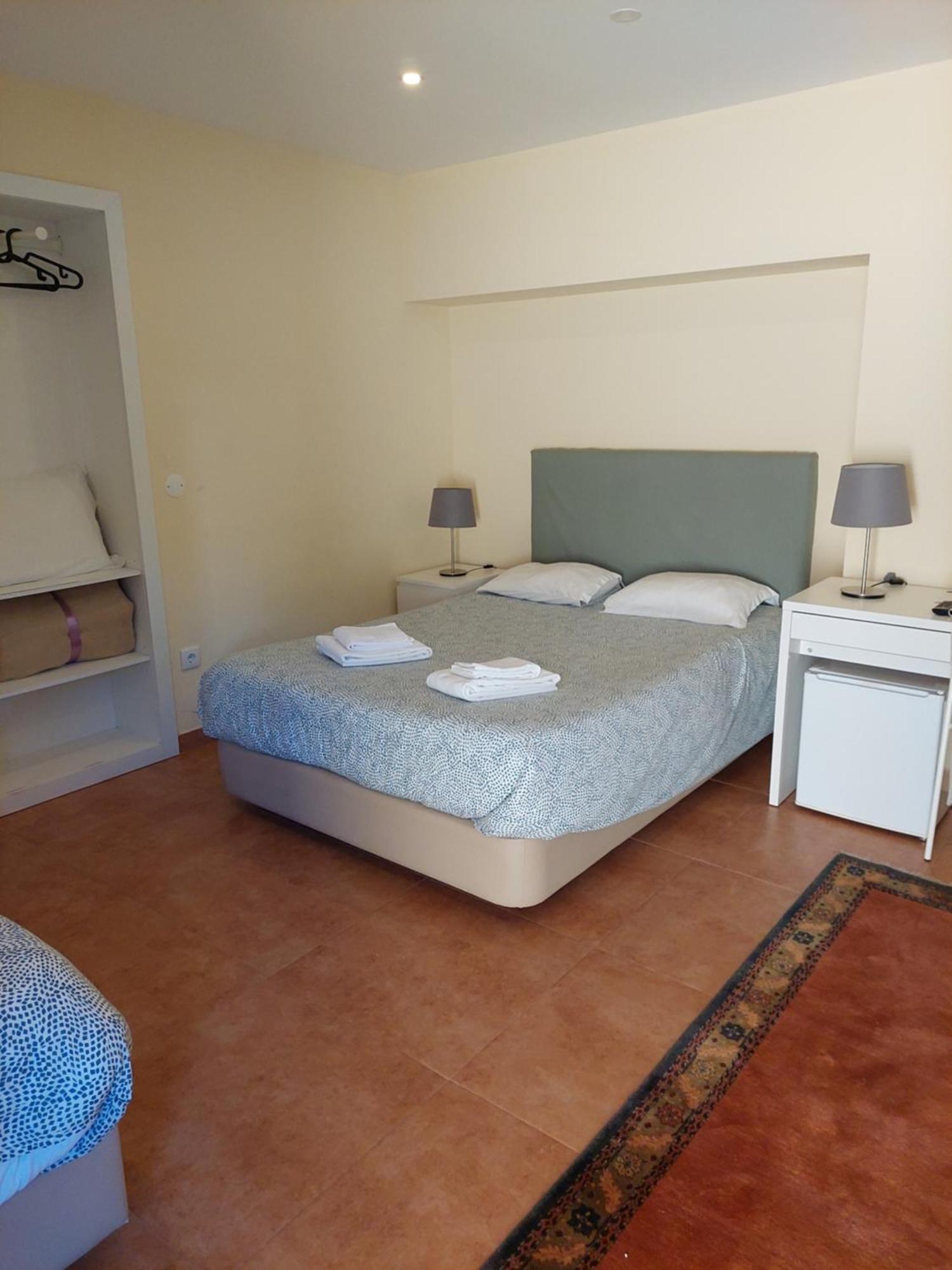 Metro Vilar Suites & Villas Vilar do Pinheiro Buitenkant foto
